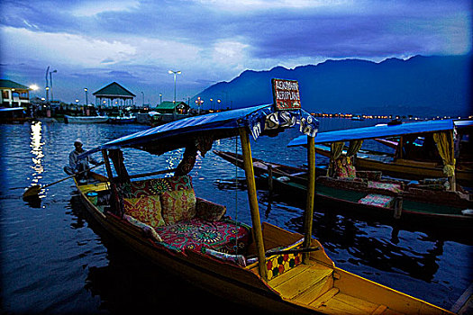 sx tra vinh